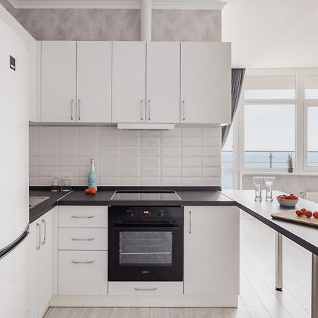 Sea & Sky Apartments Odessa Zimmer foto