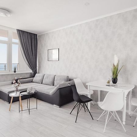 Sea & Sky Apartments Odessa Zimmer foto