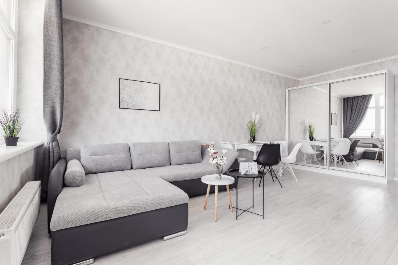 Sea & Sky Apartments Odessa Exterior foto