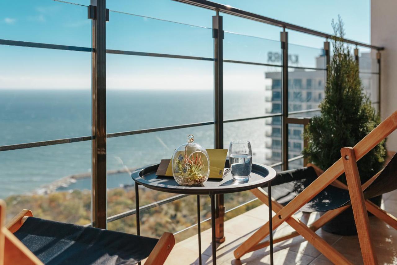 Sea & Sky Apartments Odessa Exterior foto